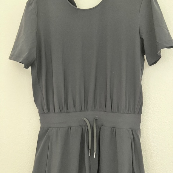 Sweaty Betty Explorer Jumpsuit, Size M - Picture 8 of 8